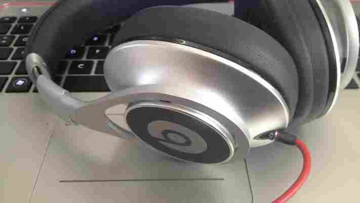 Beats by Dre Executive Review – The Doctor tries to teach a lesson, but ends up getting schooled